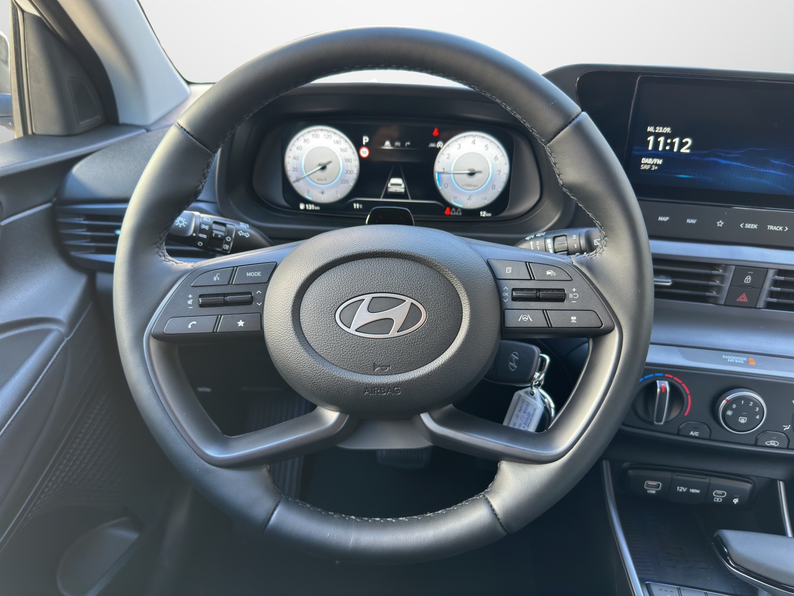 HYUNDAI i20 1.0 T-GDi Amplia Go Pack Safe Tec-image-6