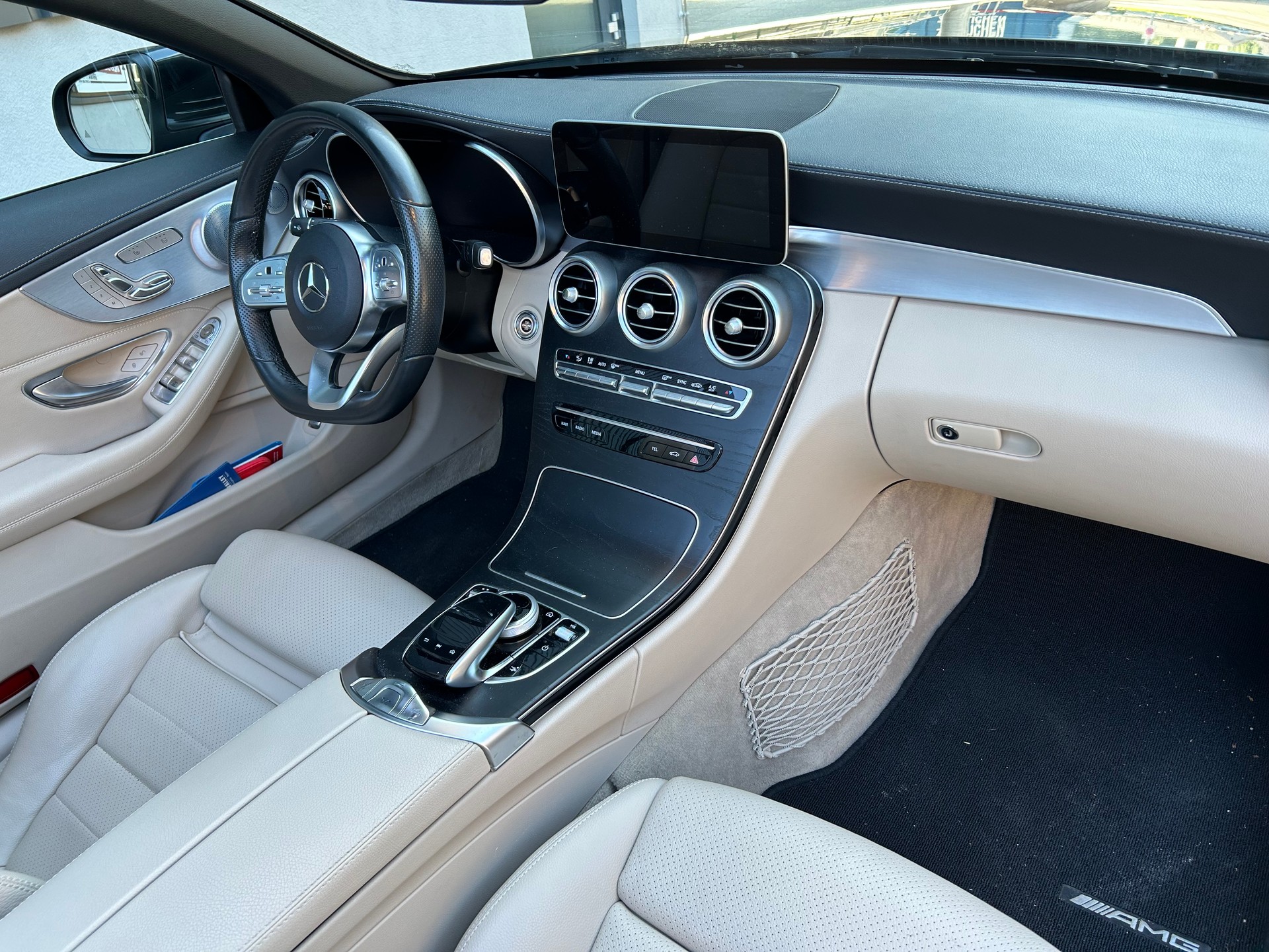 MERCEDES-BENZ C 200 AMG Line Cabriolet 4Matic 9G-Tronic-image-8