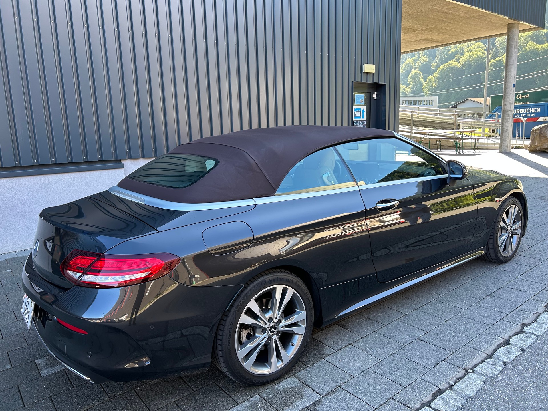MERCEDES-BENZ C 200 AMG Line Cabriolet 4Matic 9G-Tronic-image-2