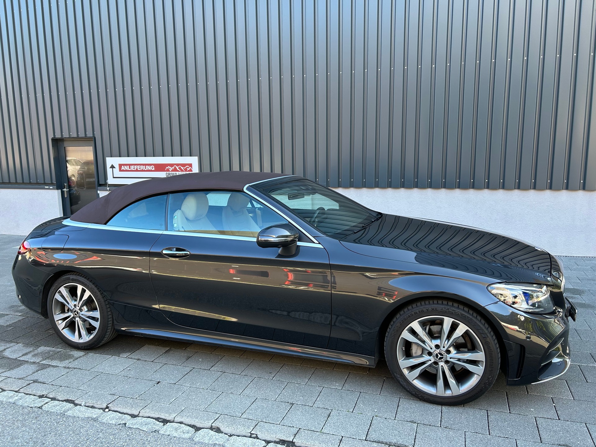 MERCEDES-BENZ C 200 AMG Line Cabriolet 4Matic 9G-Tronic-image-1