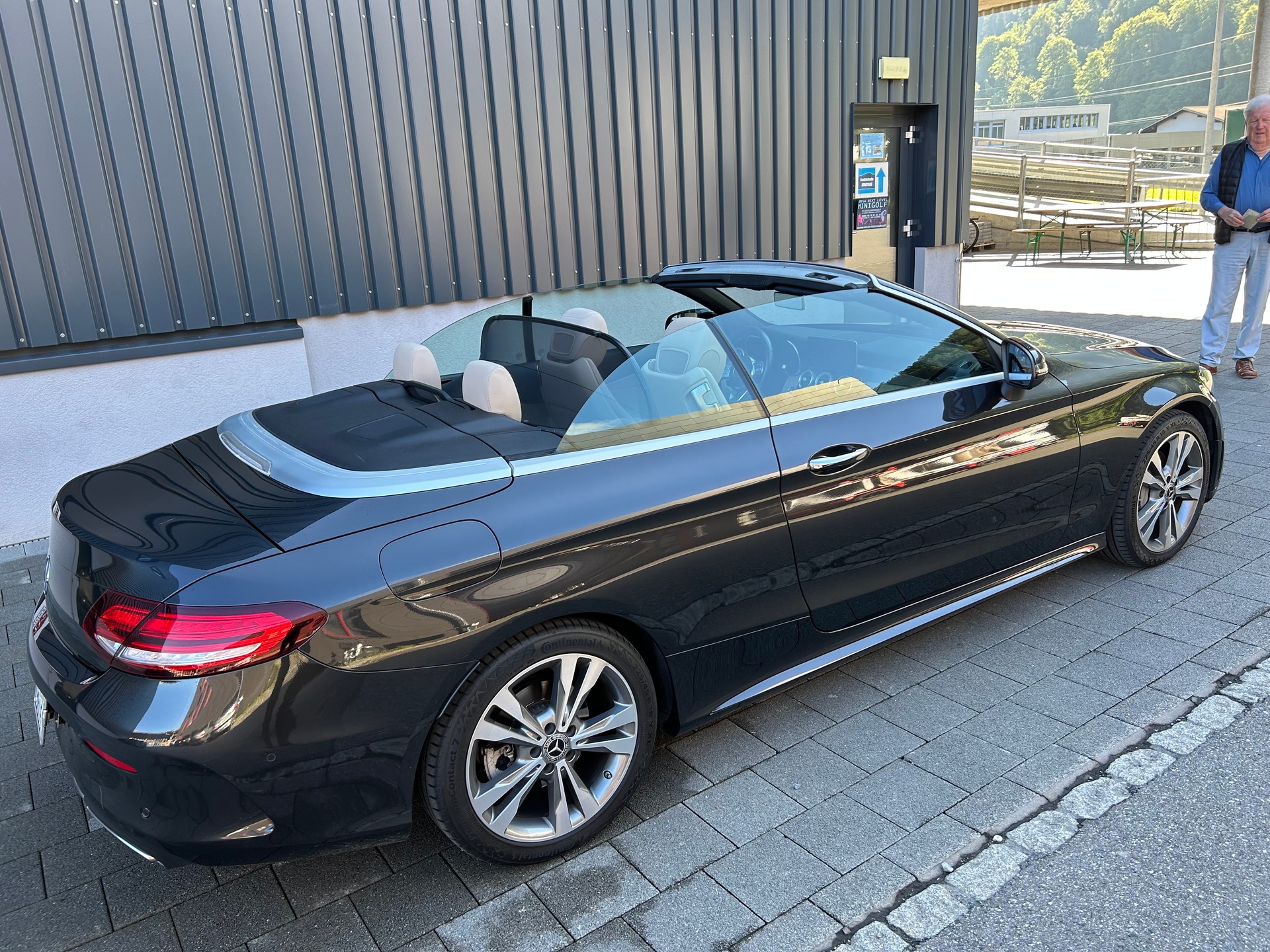 MERCEDES-BENZ C 200 AMG Line Cabriolet 4Matic 9G-Tronic-image-6