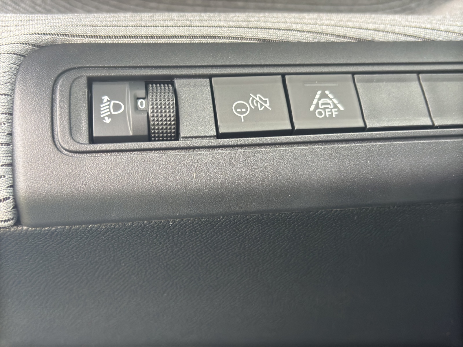 CITROEN C3 Aircross 1.2 Hybrid Max-image-16