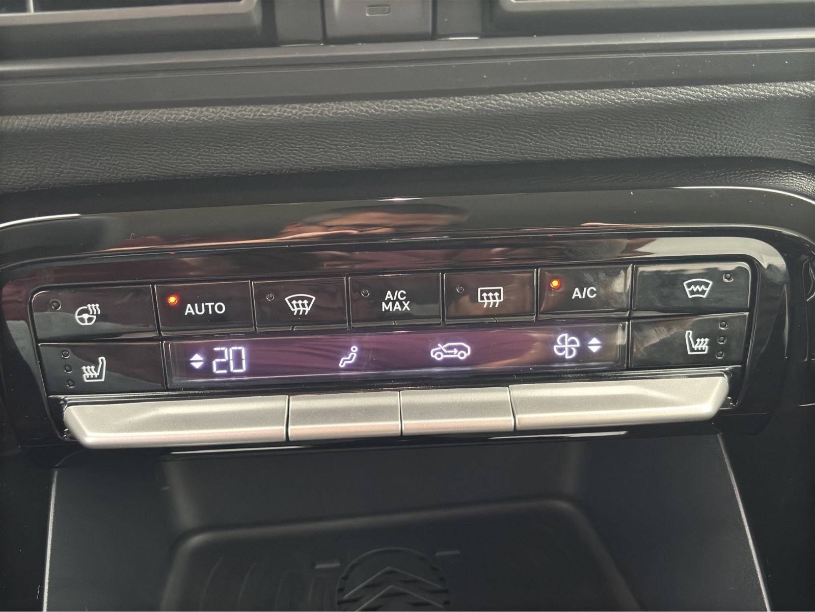 CITROEN C3 Aircross 1.2 Hybrid Max-image-13