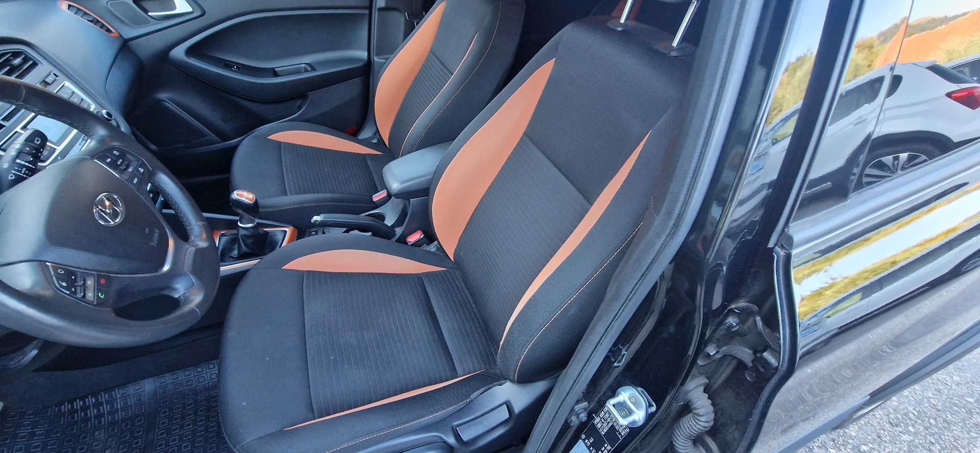 HYUNDAI i20 Active 1.0 T-GDi Amplia-image-8