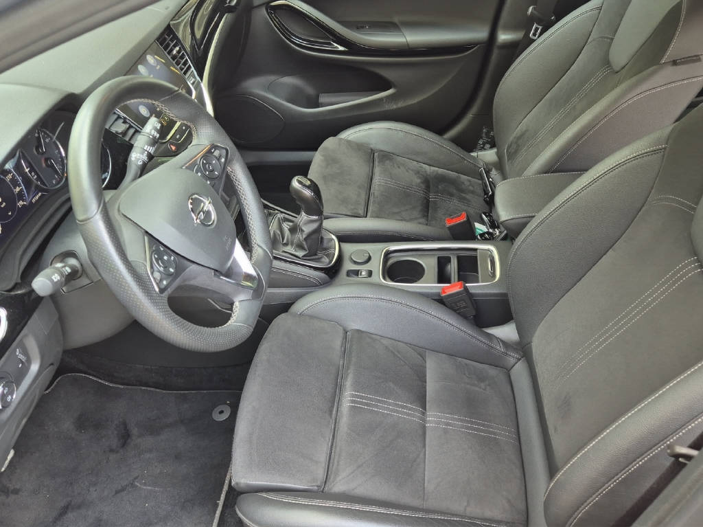 OPEL Astra 1.2 T 145 Ultimate S/S-image-4