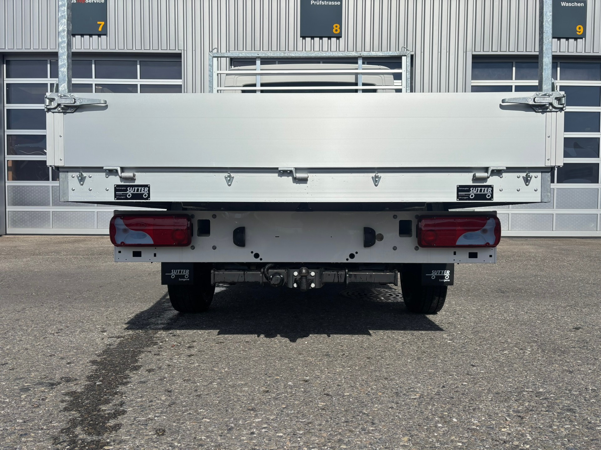MAN TGE 3.160 4x2H Standard A-image-4