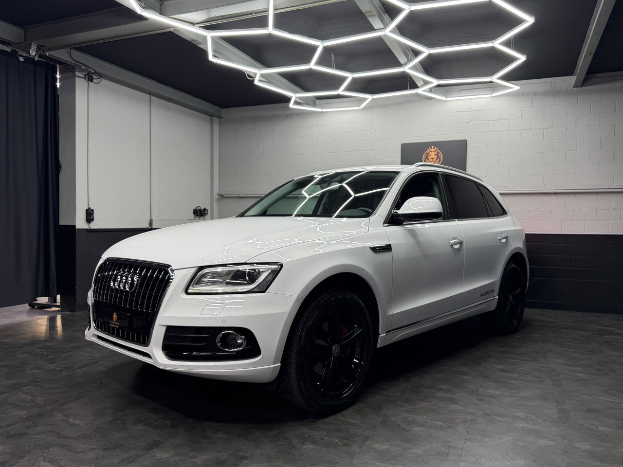 AUDI Q5 2.0 TDI quattro | 4x4 | CH-Auto | Dachreling | Tempomat | PDC | Garantie-image-2