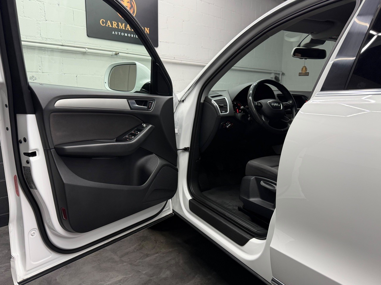 AUDI Q5 2.0 TDI quattro | 4x4 | CH-Auto | Dachreling | Tempomat | PDC | Garantie-image-11
