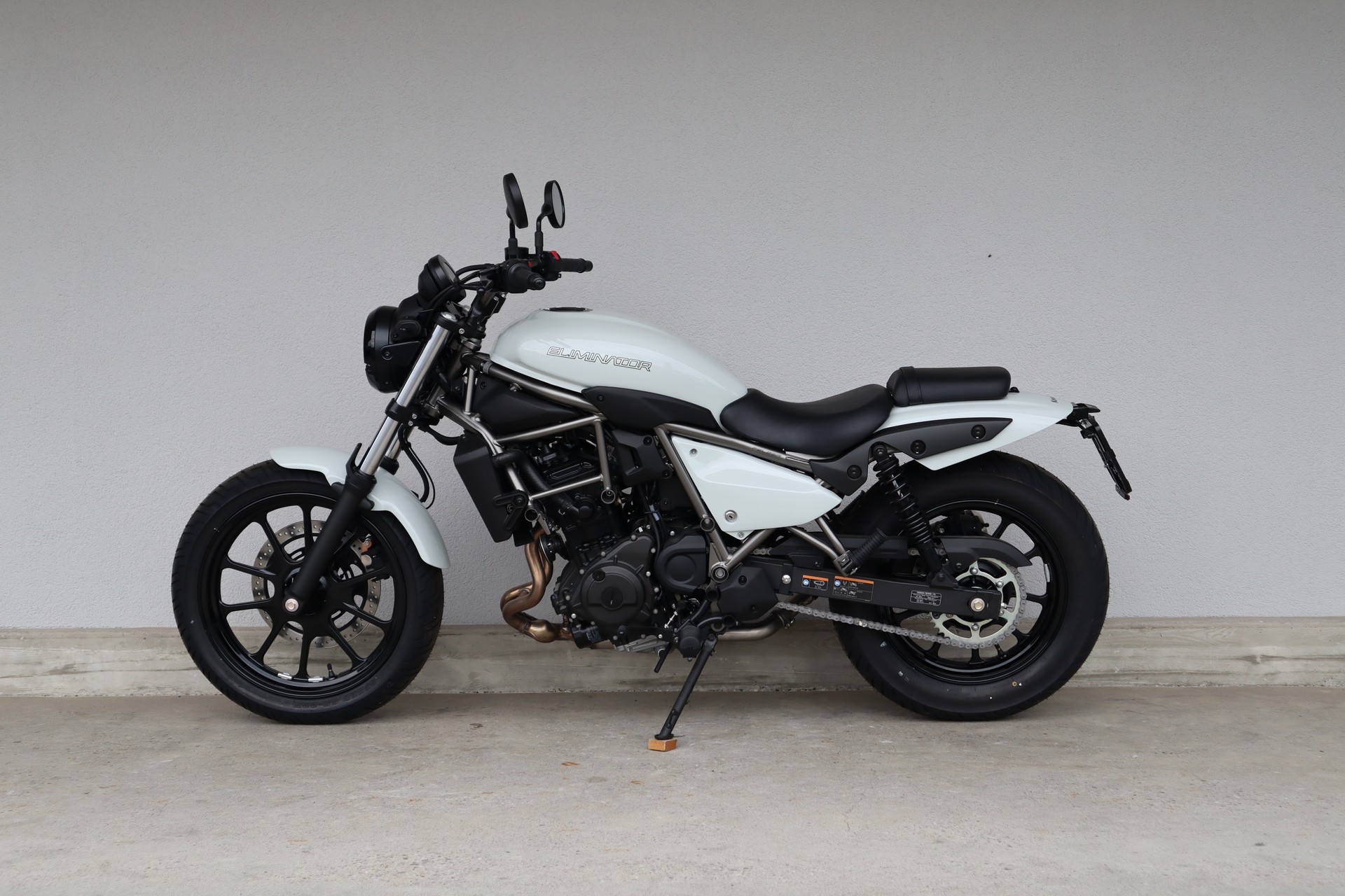 KAWASAKI Eliminator 500-showroom-element-3