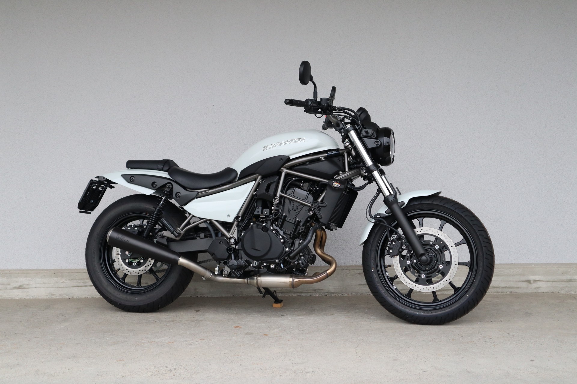 KAWASAKI Eliminator 500-showroom-element-1