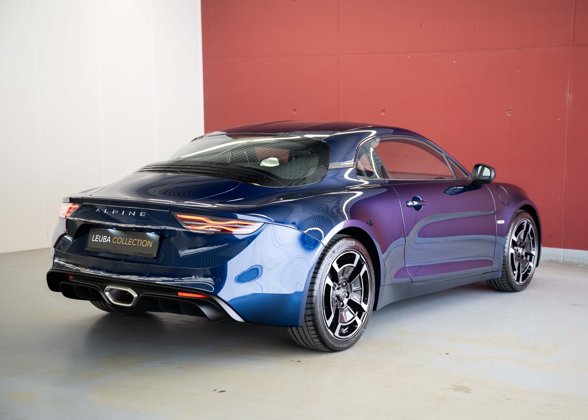 ALPINE Alpine A110 Lègende (Leasing 2.99%, 1st hand Swiss car, full Alpine history, 1st paint, mint condition)-image-5