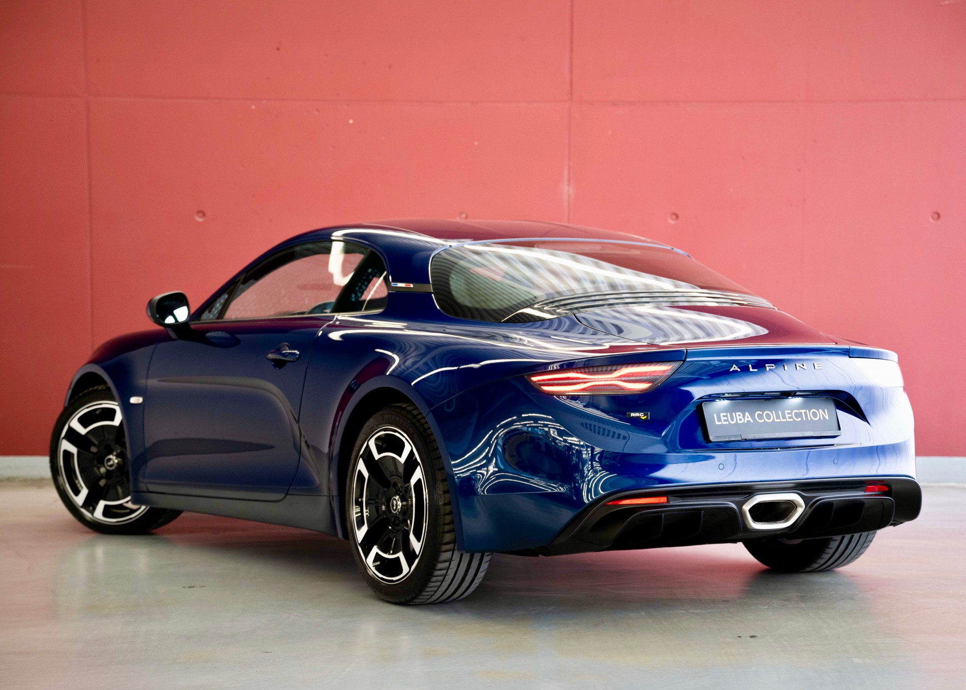 ALPINE Alpine A110 Lègende (Leasing 2.99%, 1st hand Swiss car, full Alpine history, 1st paint, mint condition)-image-1