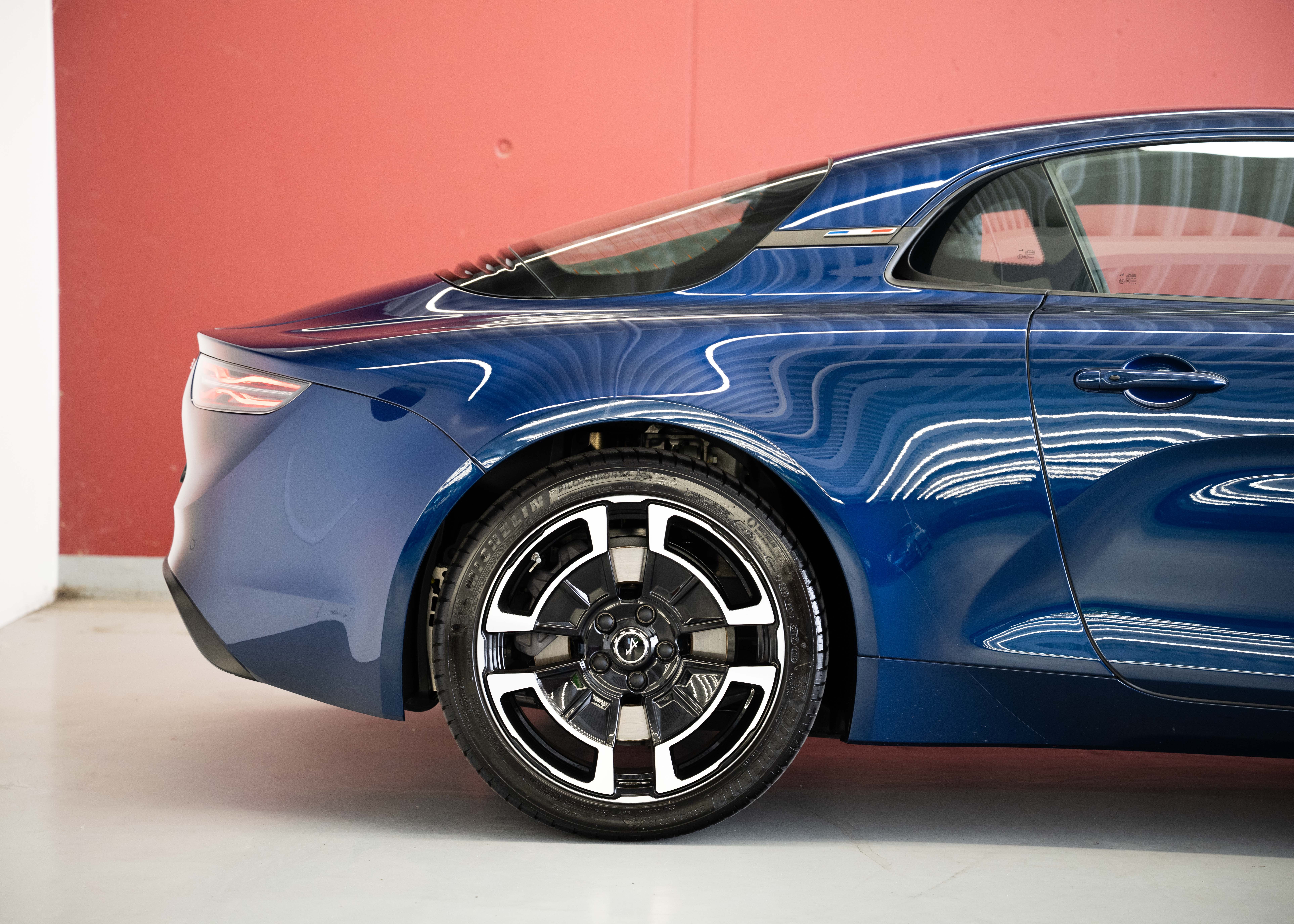 Image ALPINE A110 Alpine A110 Lègende (Leasing 2.99%, 1st hand Swiss car, full Alpine history, 1st paint, mint condition) - SOLD !