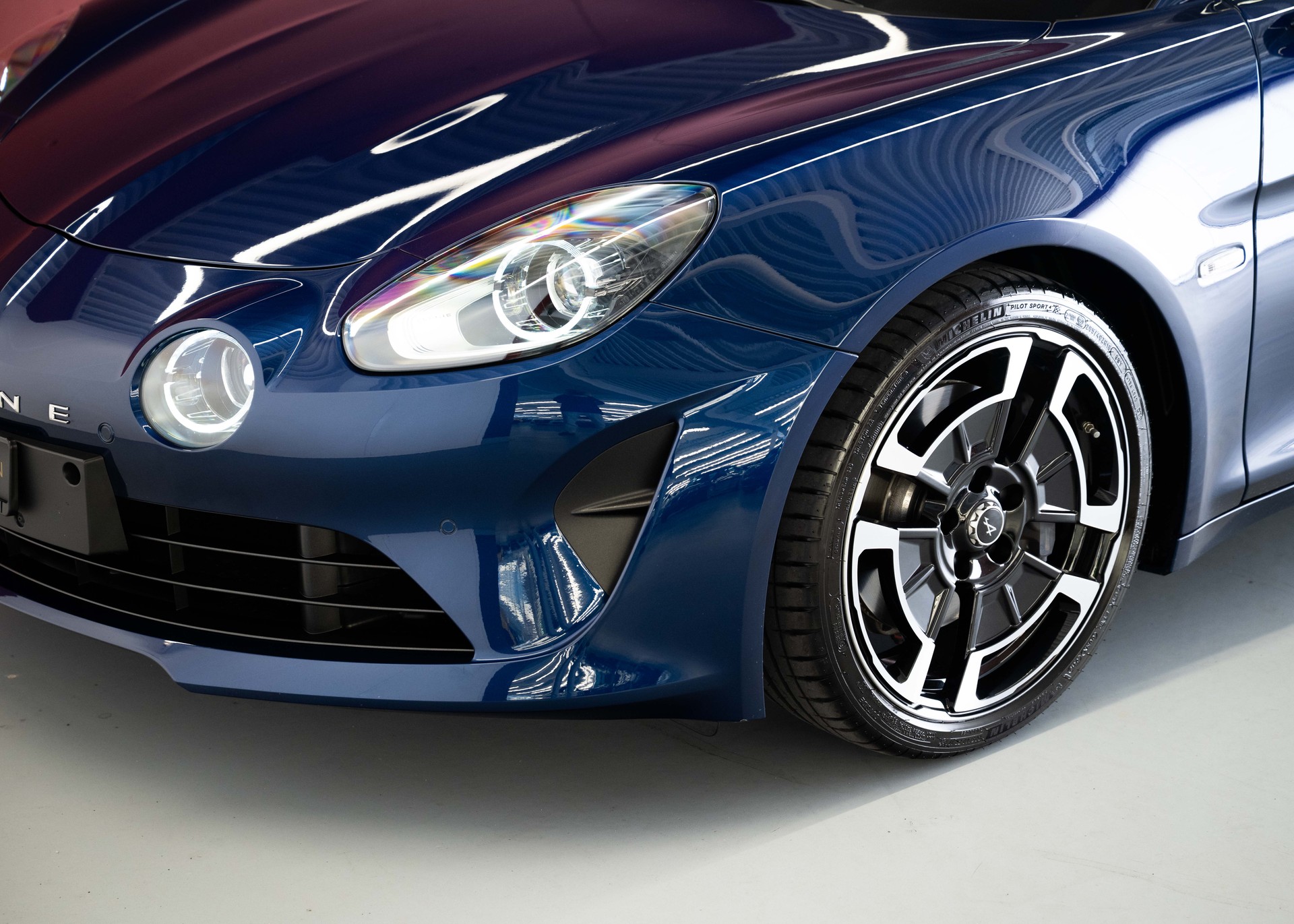 ALPINE Alpine A110 Lègende (Leasing 2.99%, 1st hand Swiss car, full Alpine history, 1st paint, mint condition)-image-13