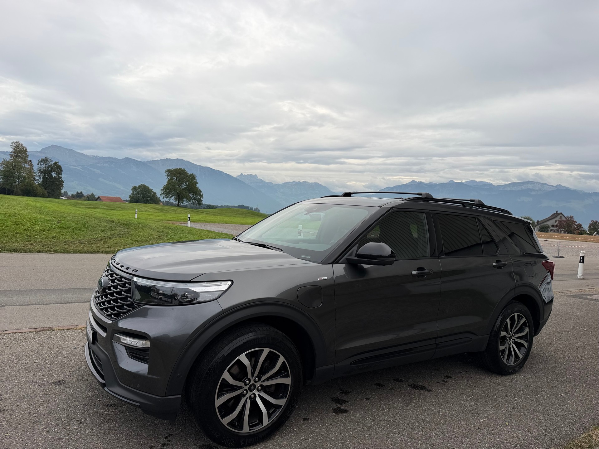 FORD Explorer 3.0 EcoB. Plug-in-Hybrid ST-Line 4WD Aut.-image-2