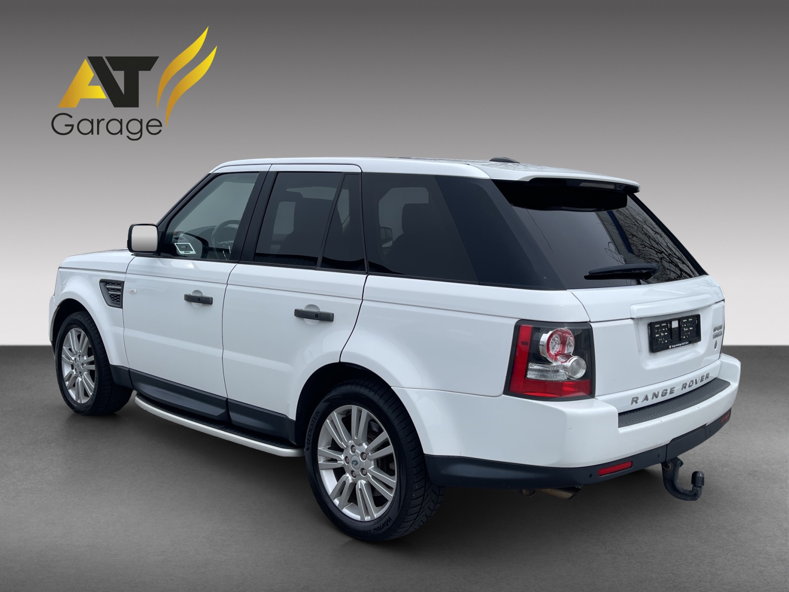 LAND ROVER Range Rover Sport 3.0 TDV6 SE Automatic-image-3