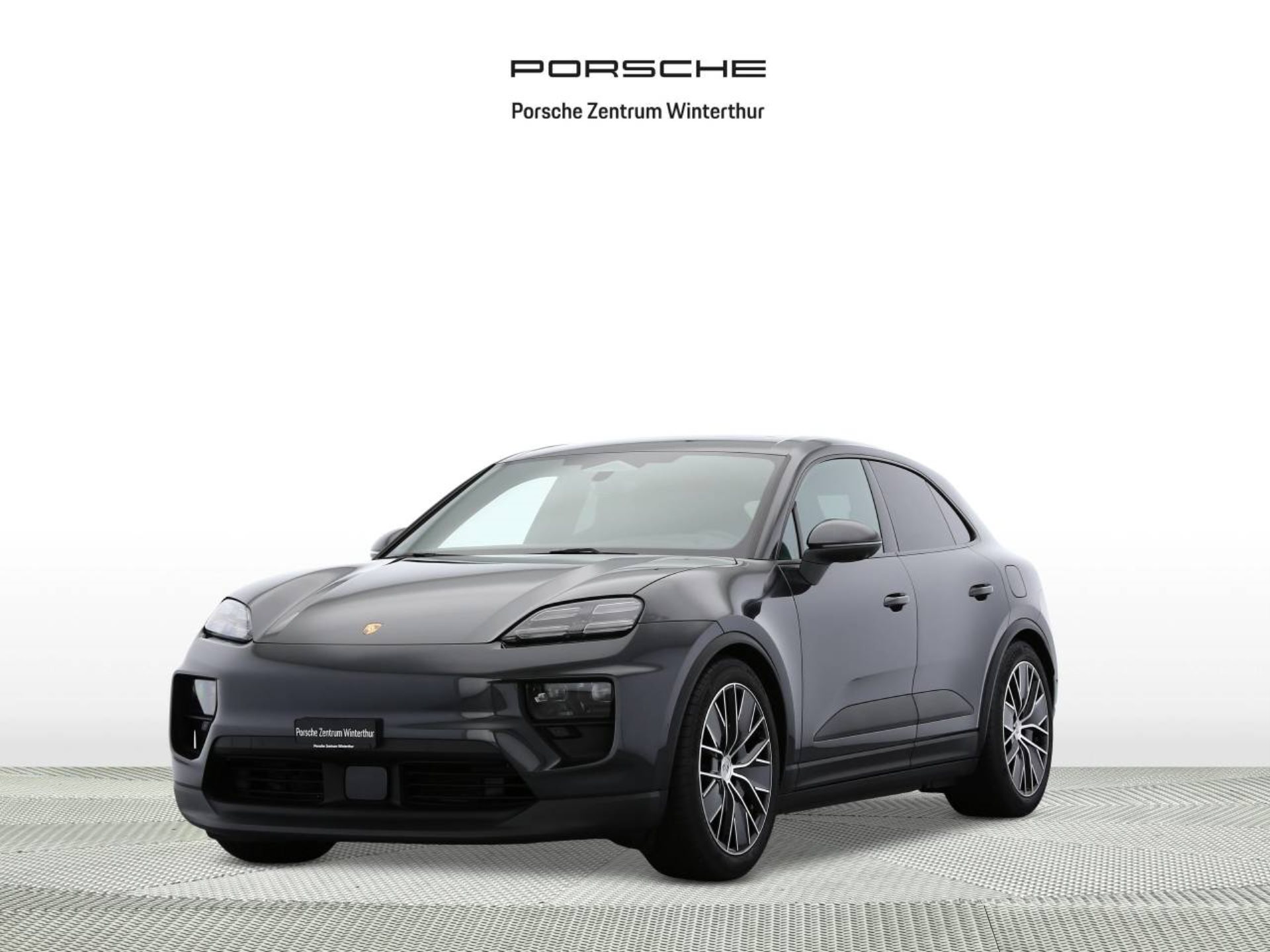 PORSCHE Macan 4-image-0
