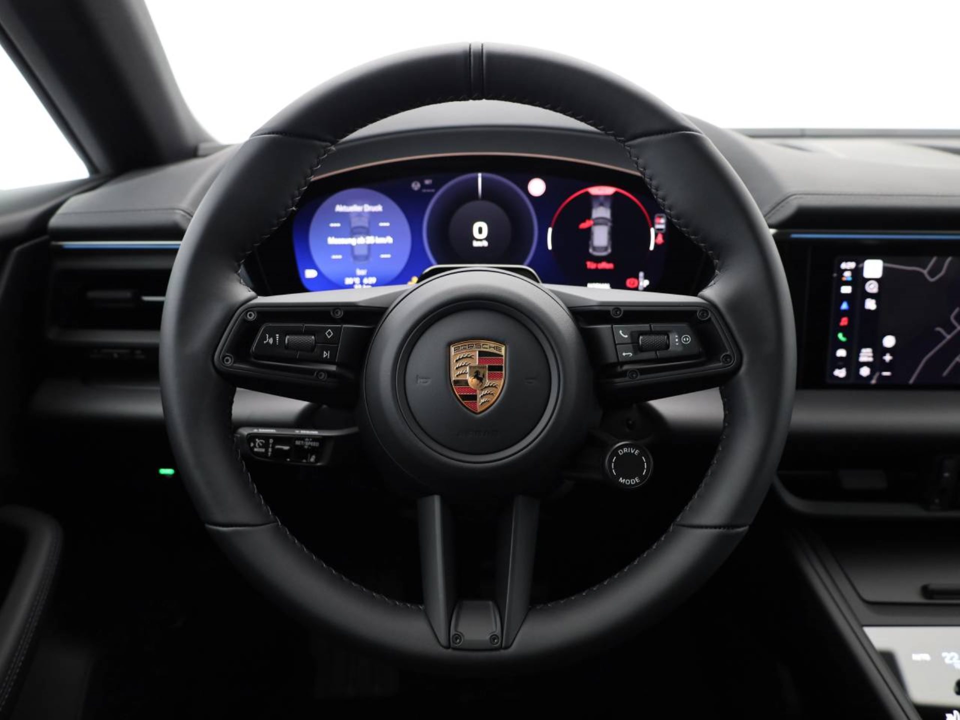 PORSCHE Macan 4-image-4