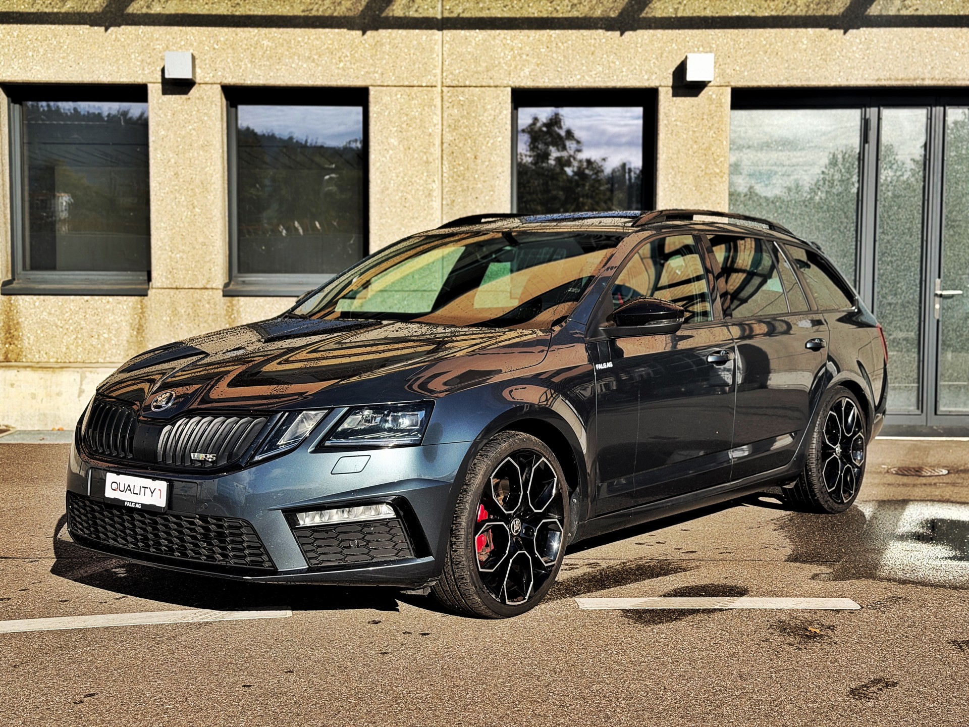 SKODA Octavia Combi 2.0 TDI RS 4x4 DSG-image-0