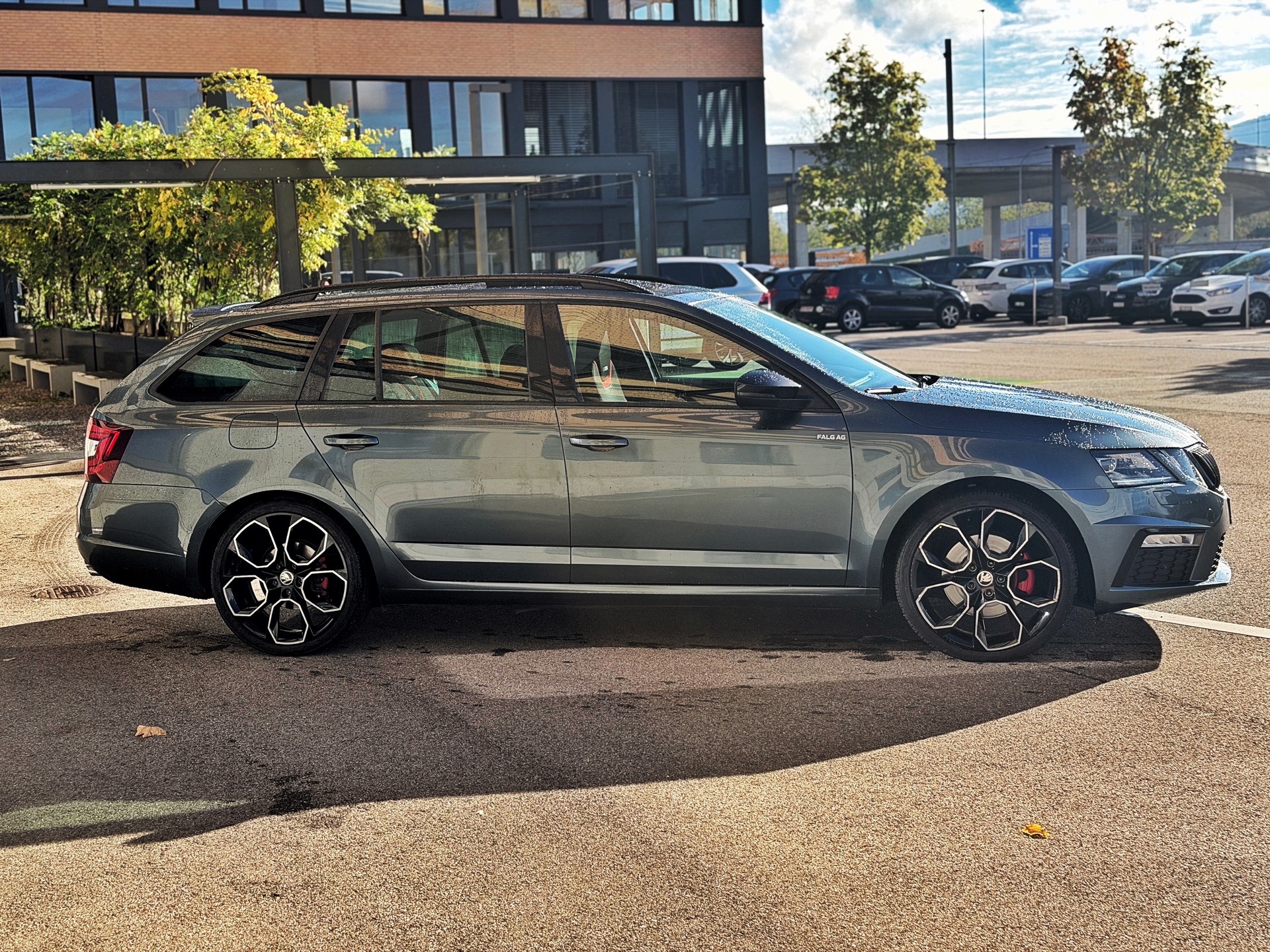 SKODA Octavia Combi 2.0 TDI RS 4x4 DSG-image-6