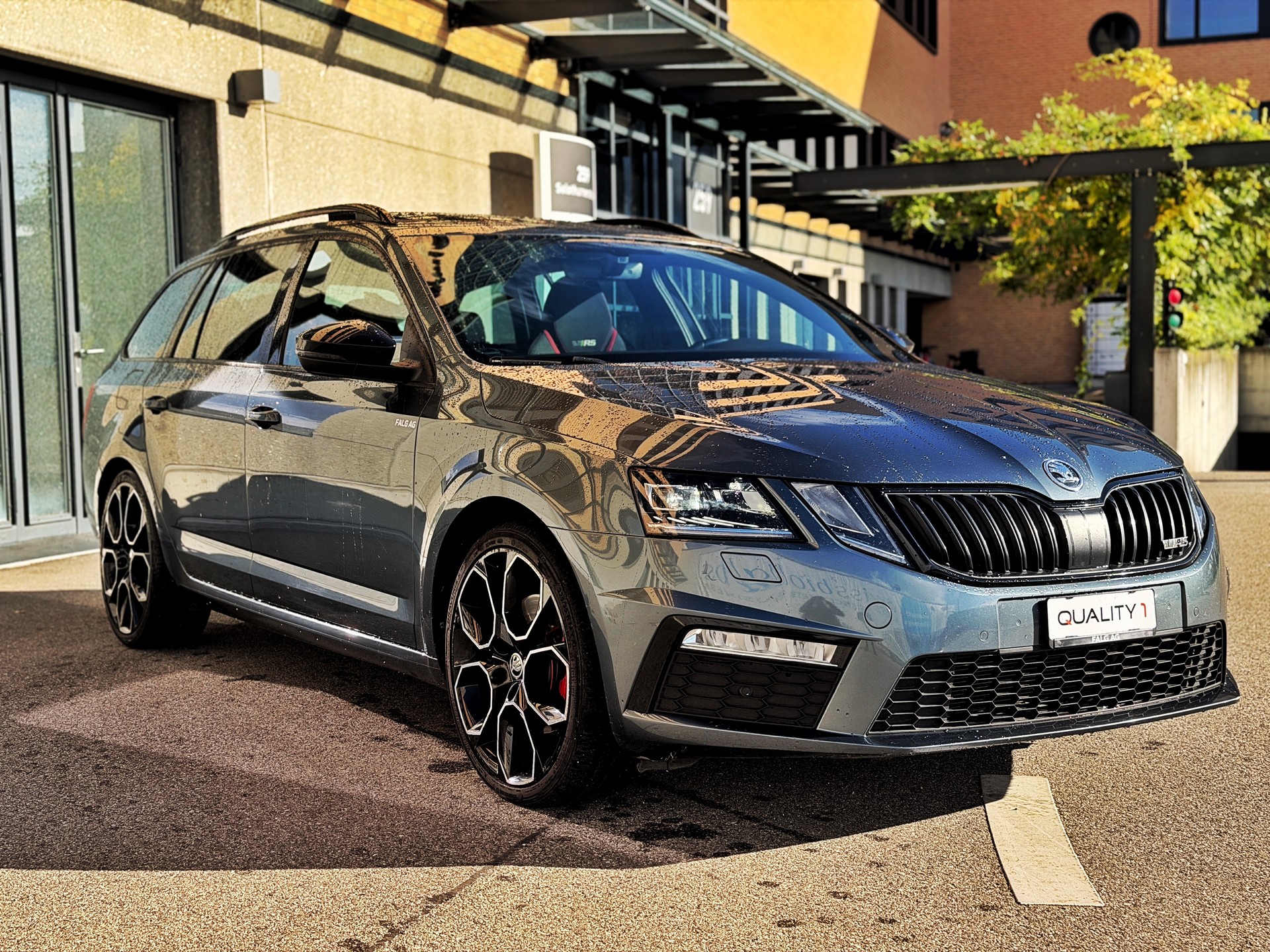SKODA Octavia Combi 2.0 TDI RS 4x4 DSG-image-5