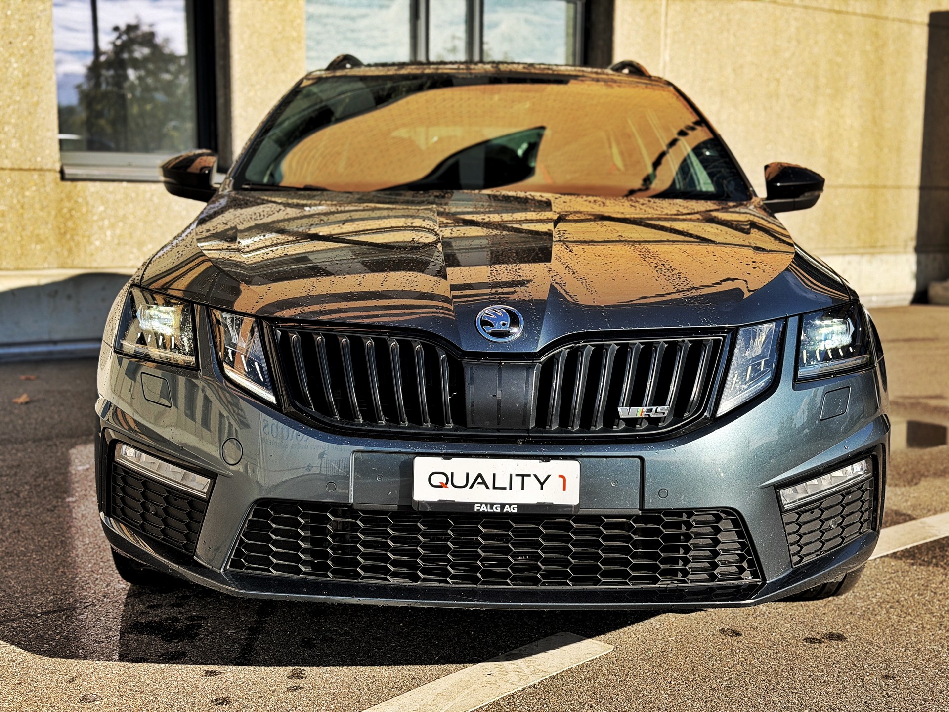 SKODA Octavia Combi 2.0 TDI RS 4x4 DSG-image-4