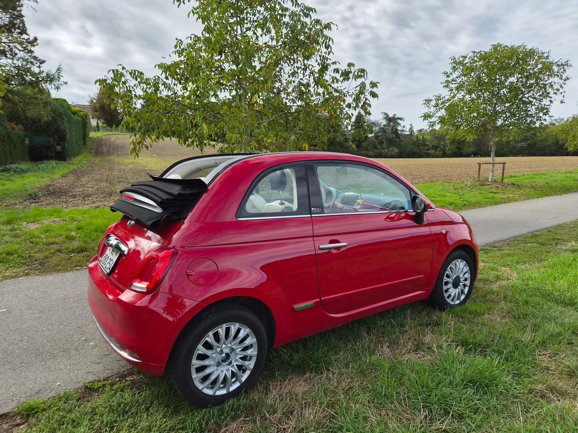 FIAT 500 TwinAir Cabrio-image-2