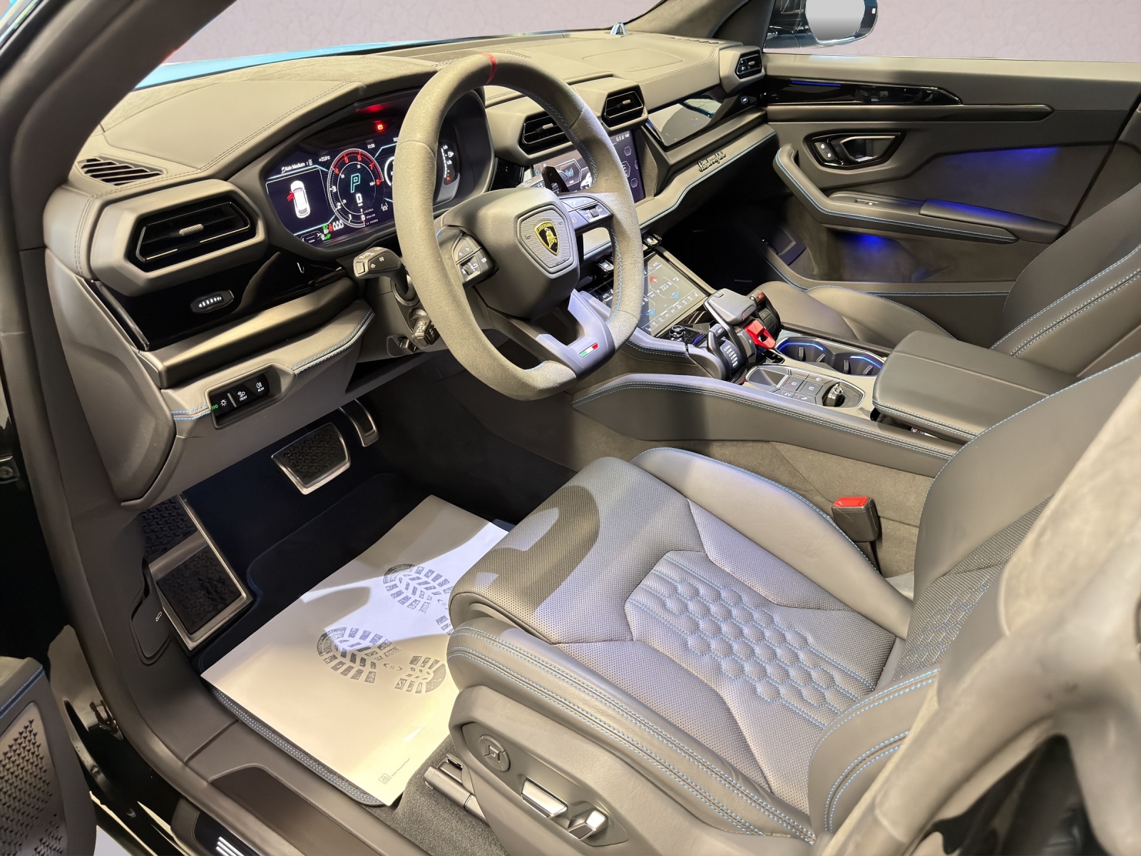 LAMBORGHINI Urus SE-image-7