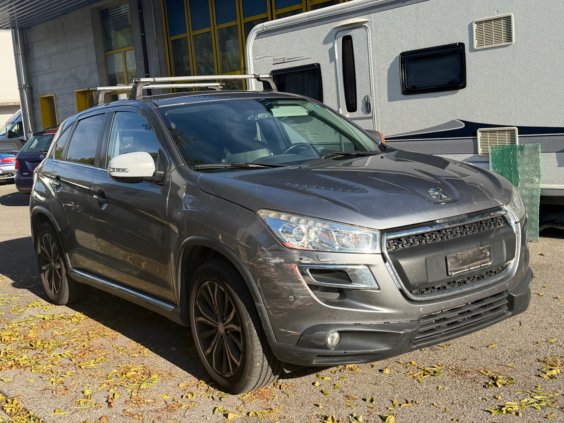PEUGEOT 4008 1.6 HDi Allure 4WD-image-9