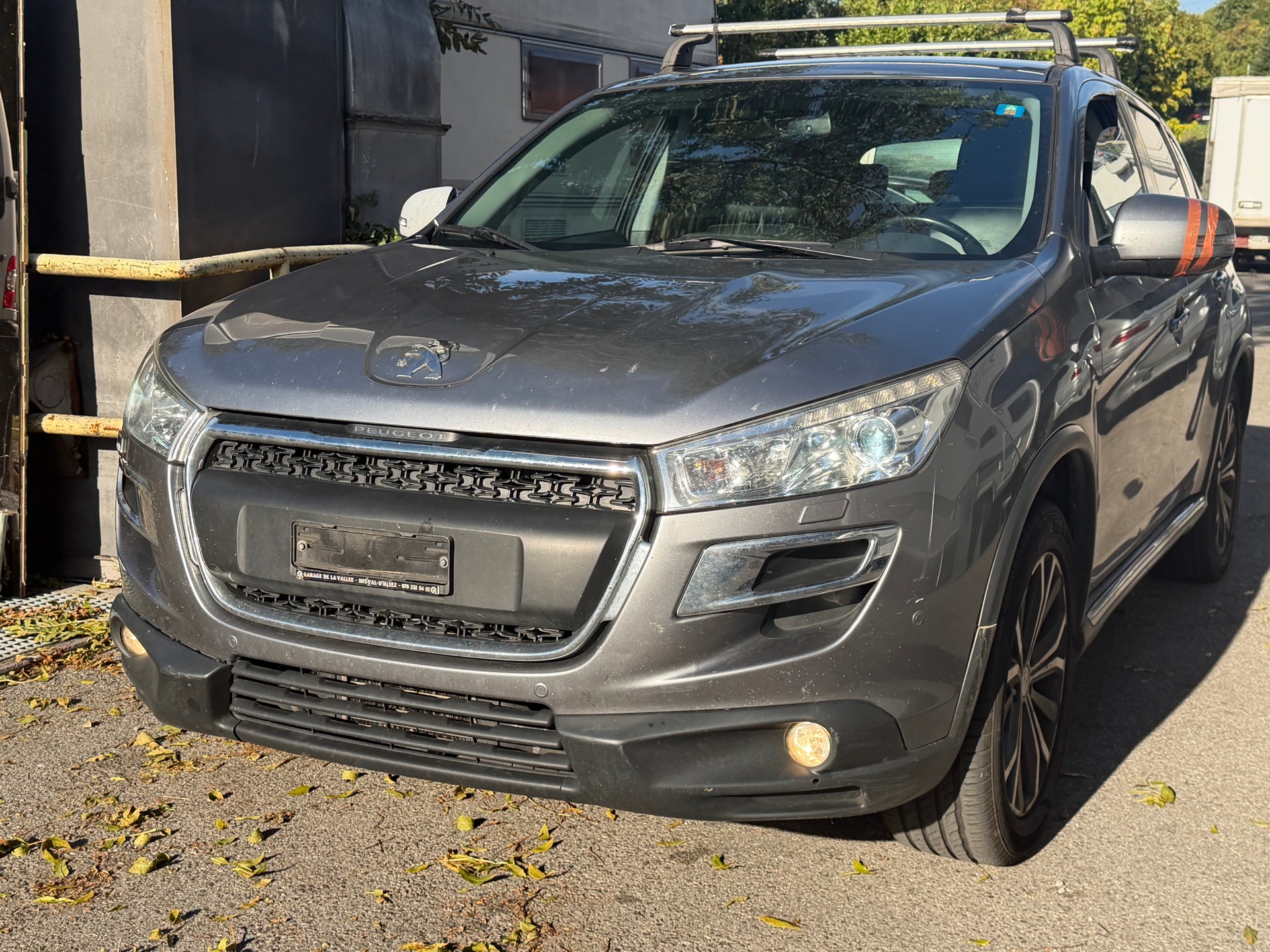 PEUGEOT 4008 1.6 HDi Allure 4WD-image-0