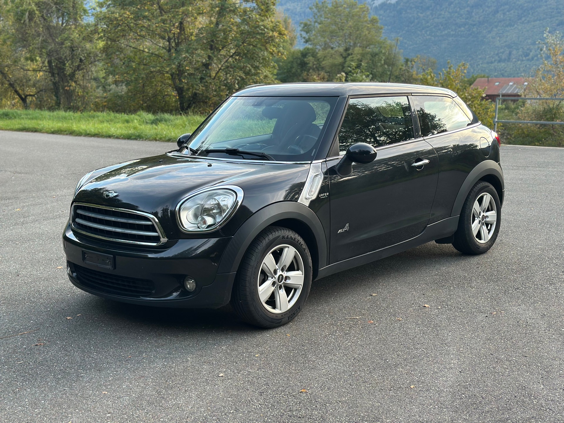 MINI Paceman Cooper ALL4-image-4