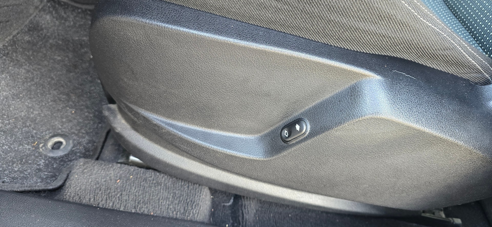 FORD 2.0 TDCi Carvin Automat 7 Plätze-image-14