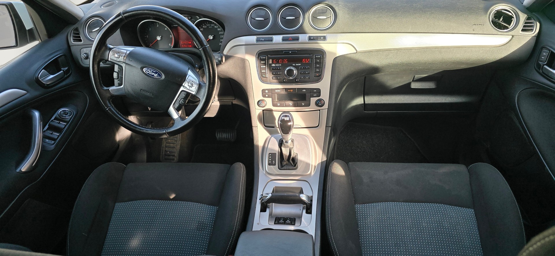 FORD 2.0 TDCi Carvin Automat 7 Plätze-image-12