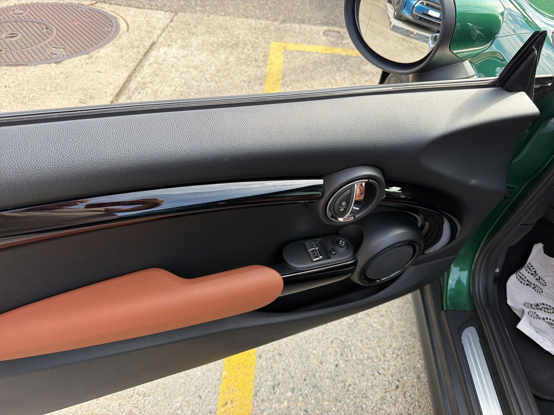 MINI Cooper SE-image-16