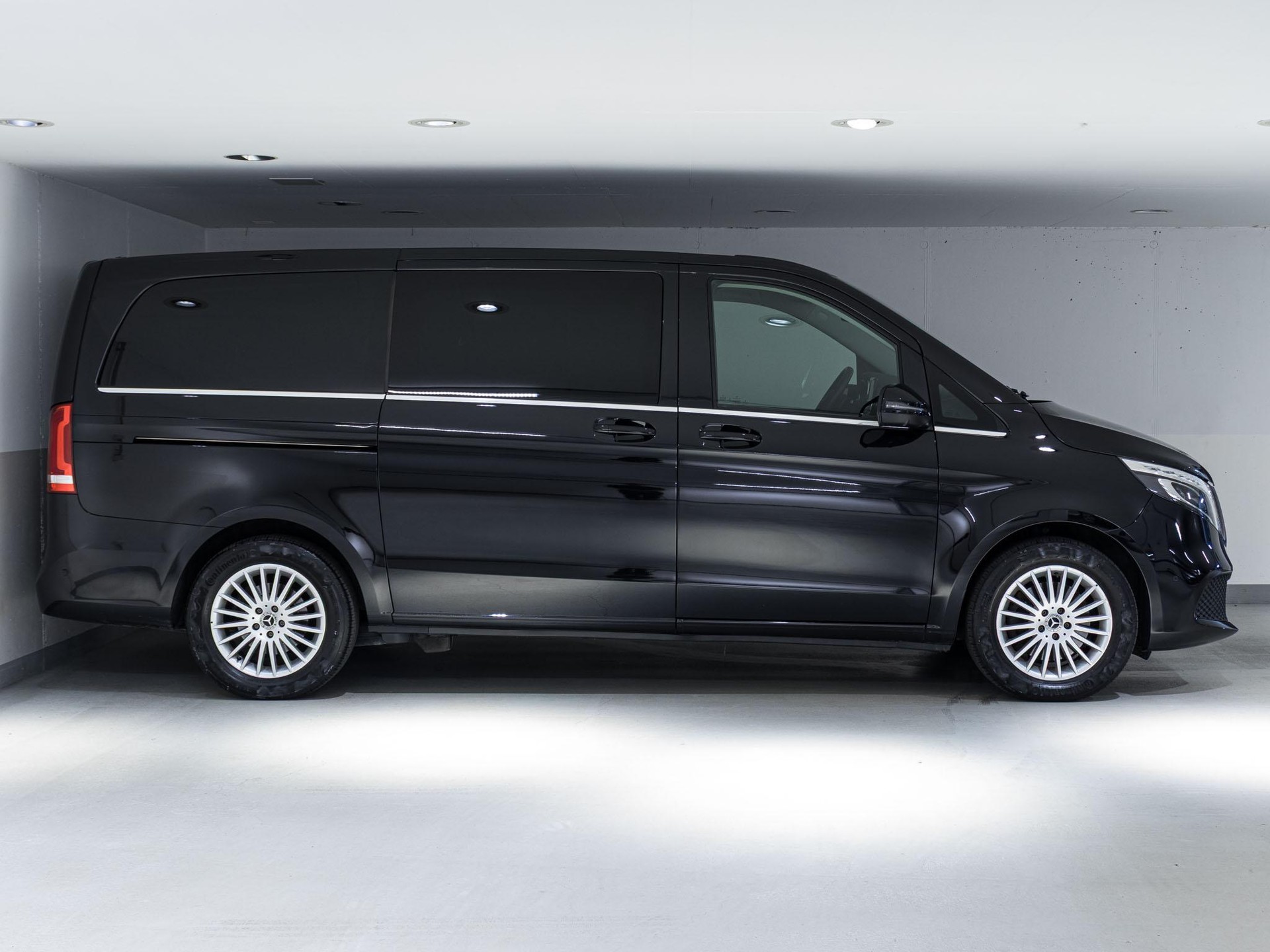 MERCEDES-BENZ V 250 d Avantgarde L-image-1