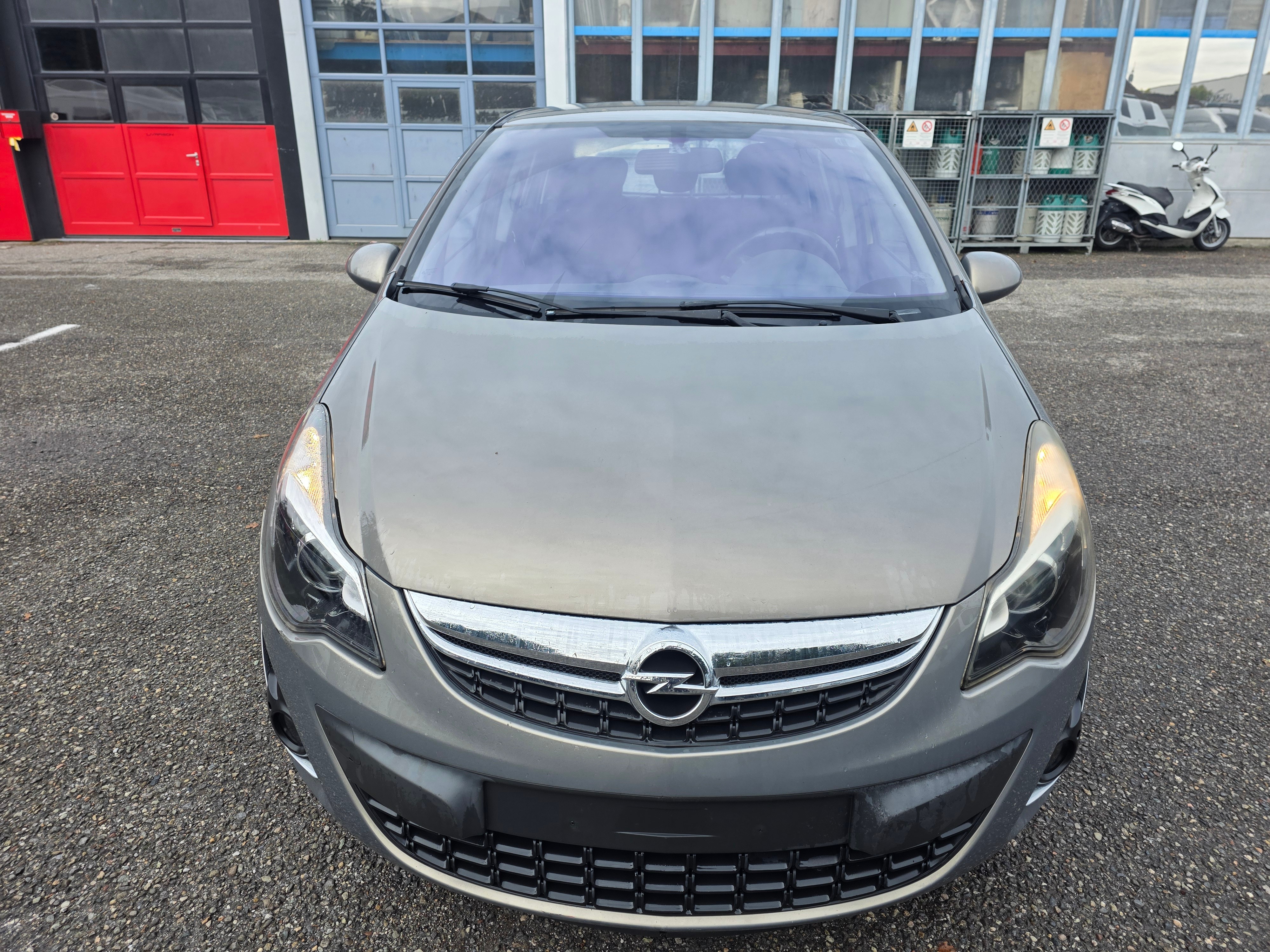 Car photo