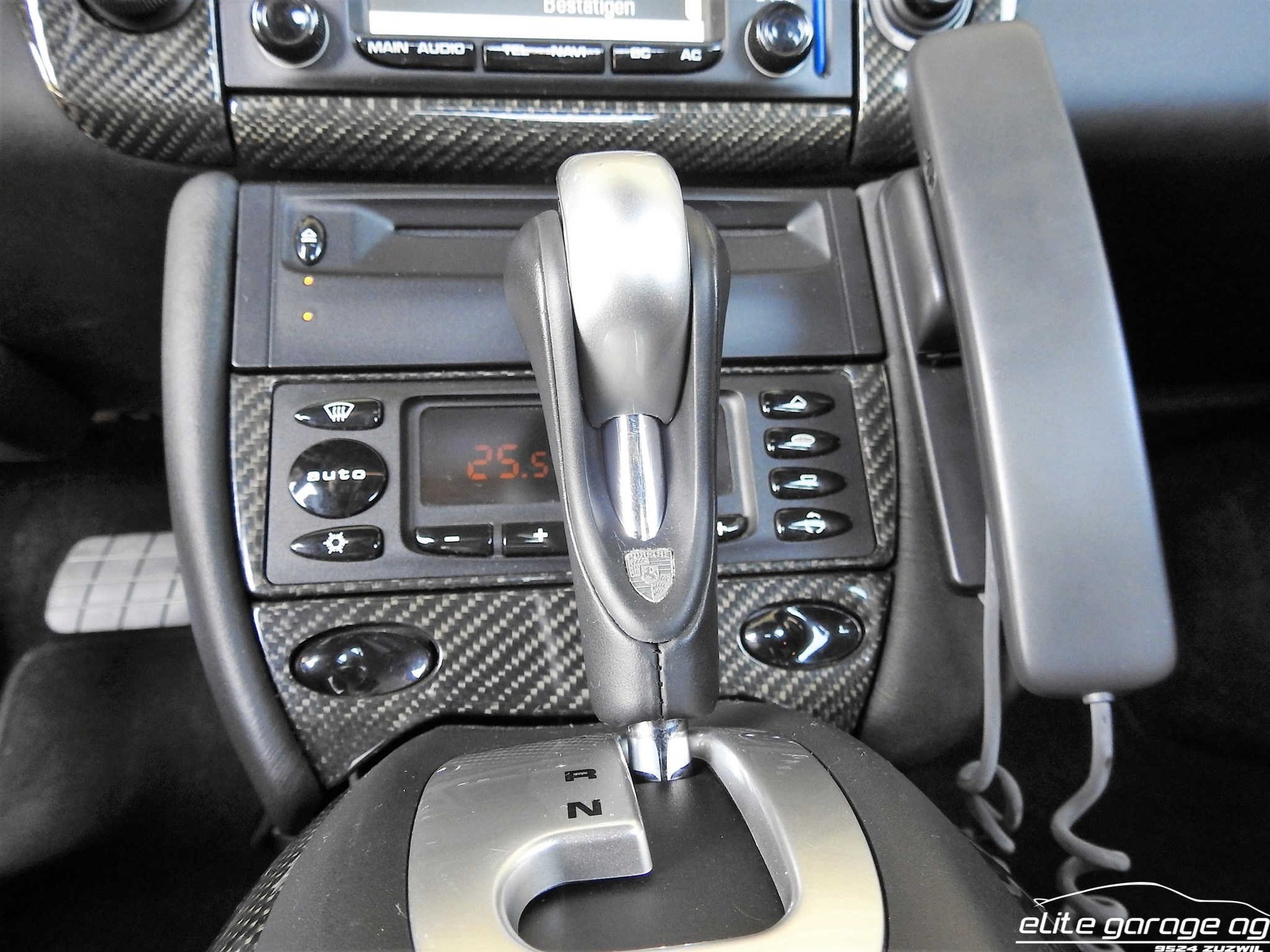 PORSCHE 911 Turbo-image-14