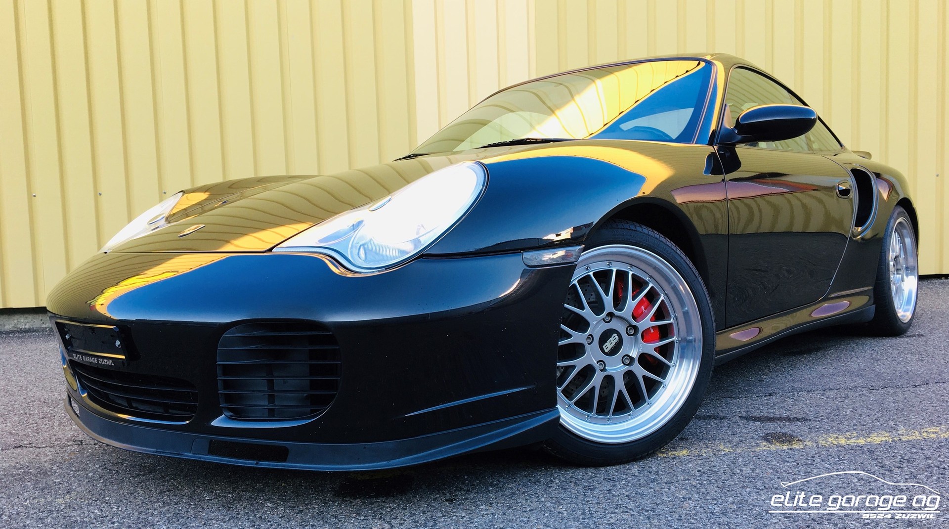 PORSCHE 911 Turbo-image-0