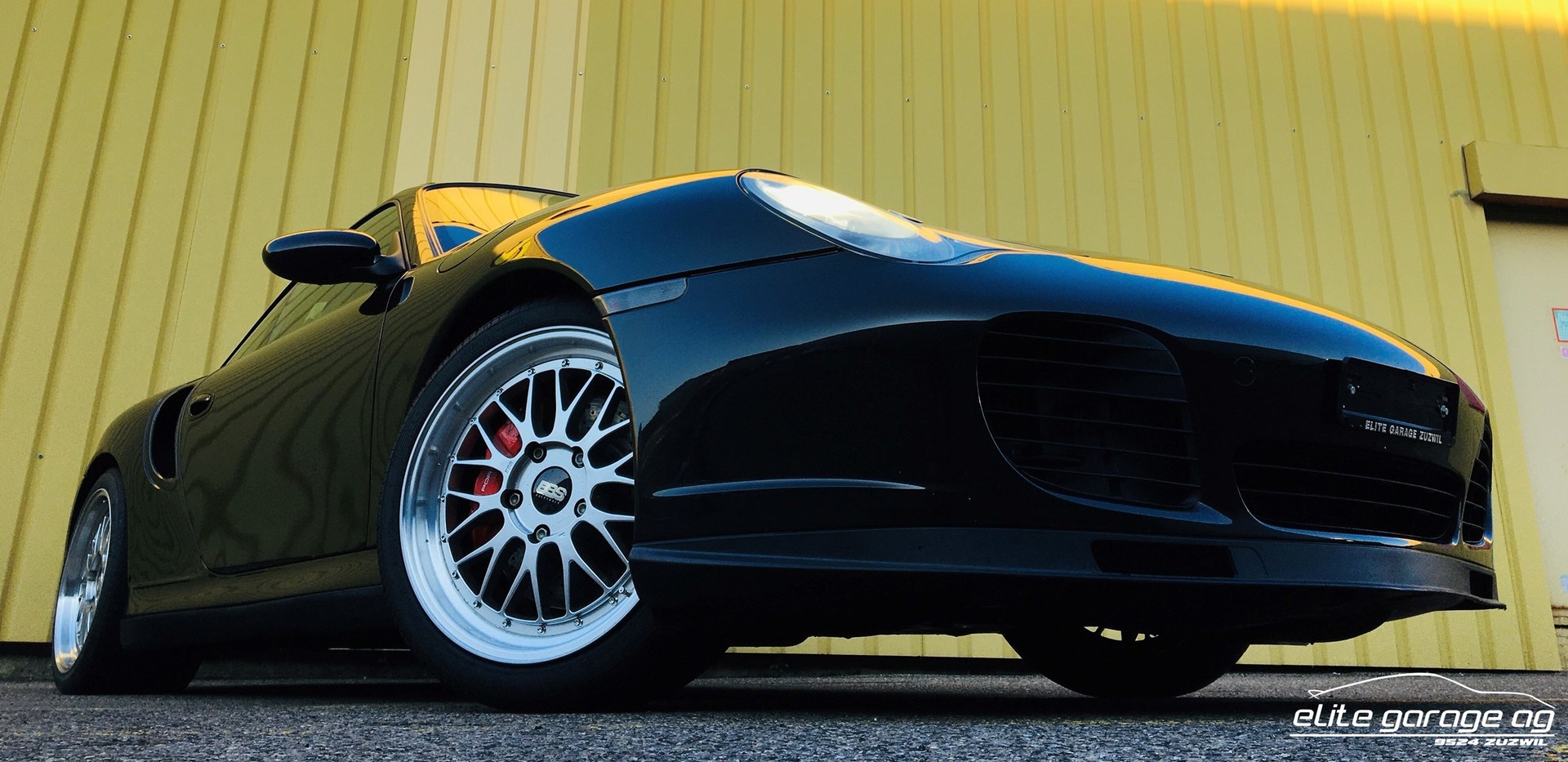 PORSCHE 911 Turbo-image-2