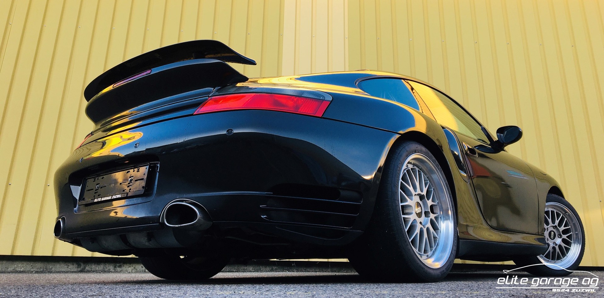 PORSCHE 911 Turbo-image-4