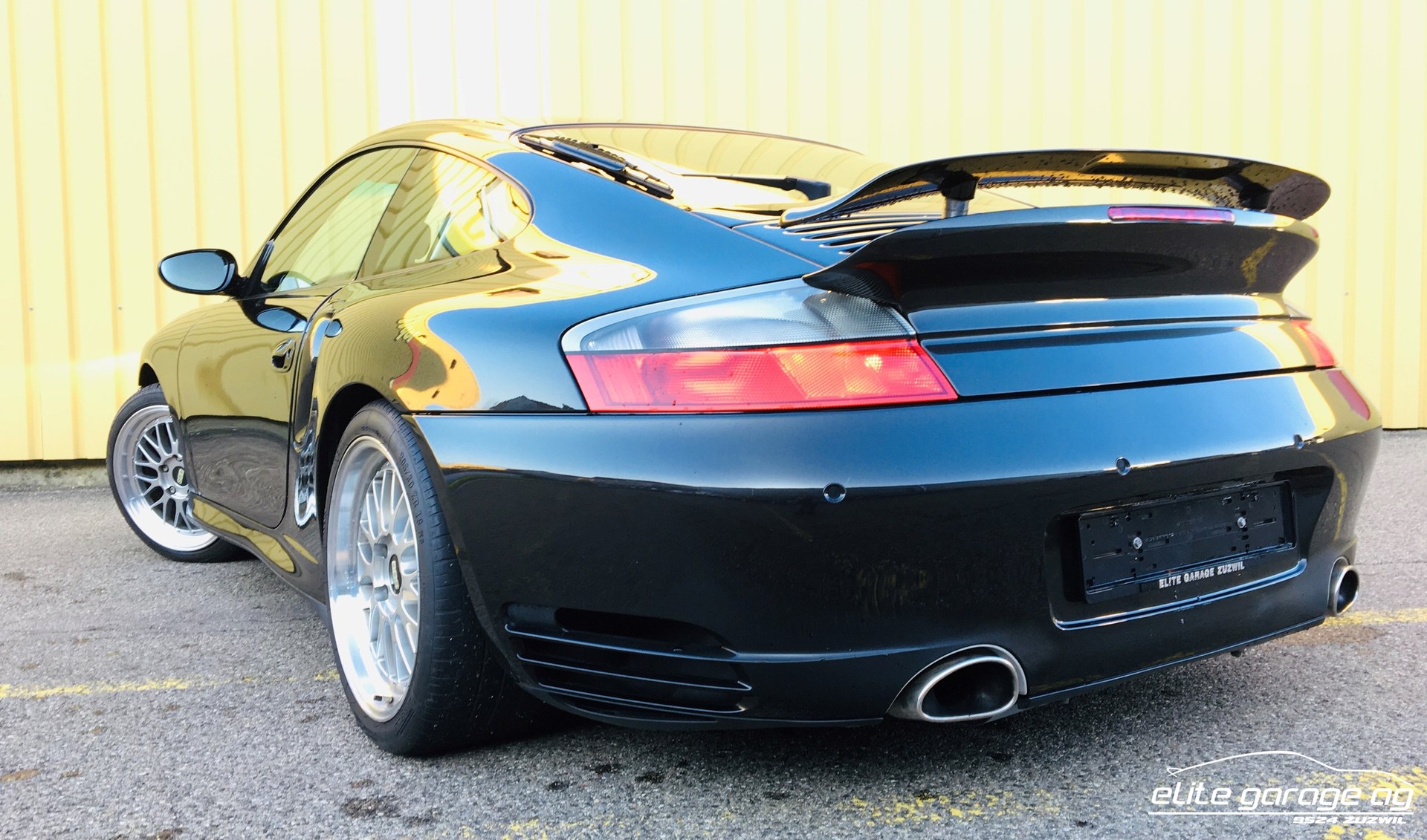 PORSCHE 911 Turbo-image-7
