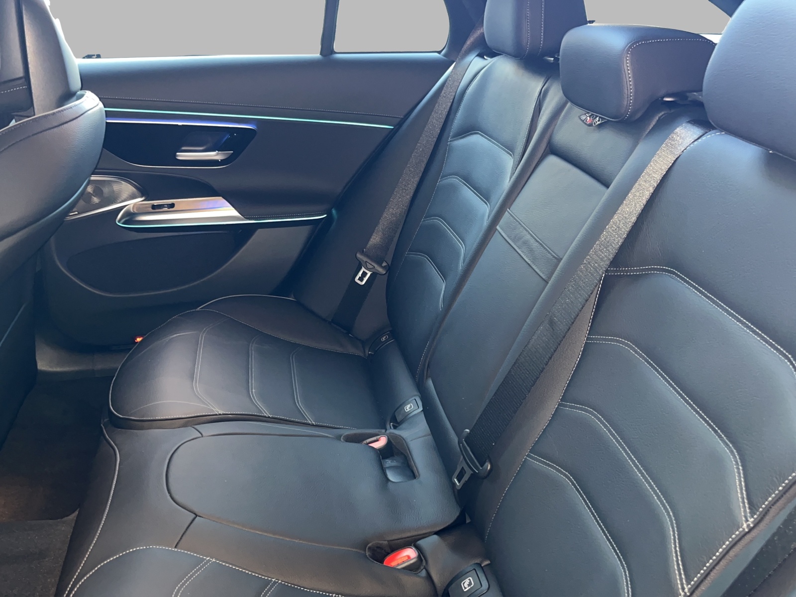 MERCEDES-BENZ E 220 d T 4Matic 9G-Tronic-image-9