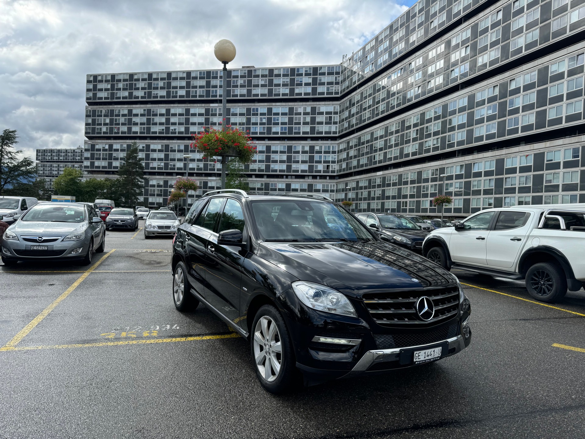 MERCEDES-BENZ ML 250 BlueTEC Edition 4Matic 7G-Tronic-image-3