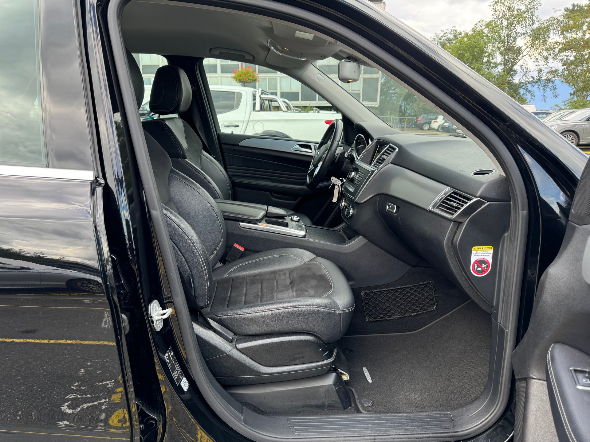 MERCEDES-BENZ ML 250 BlueTEC Edition 4Matic 7G-Tronic-image-15
