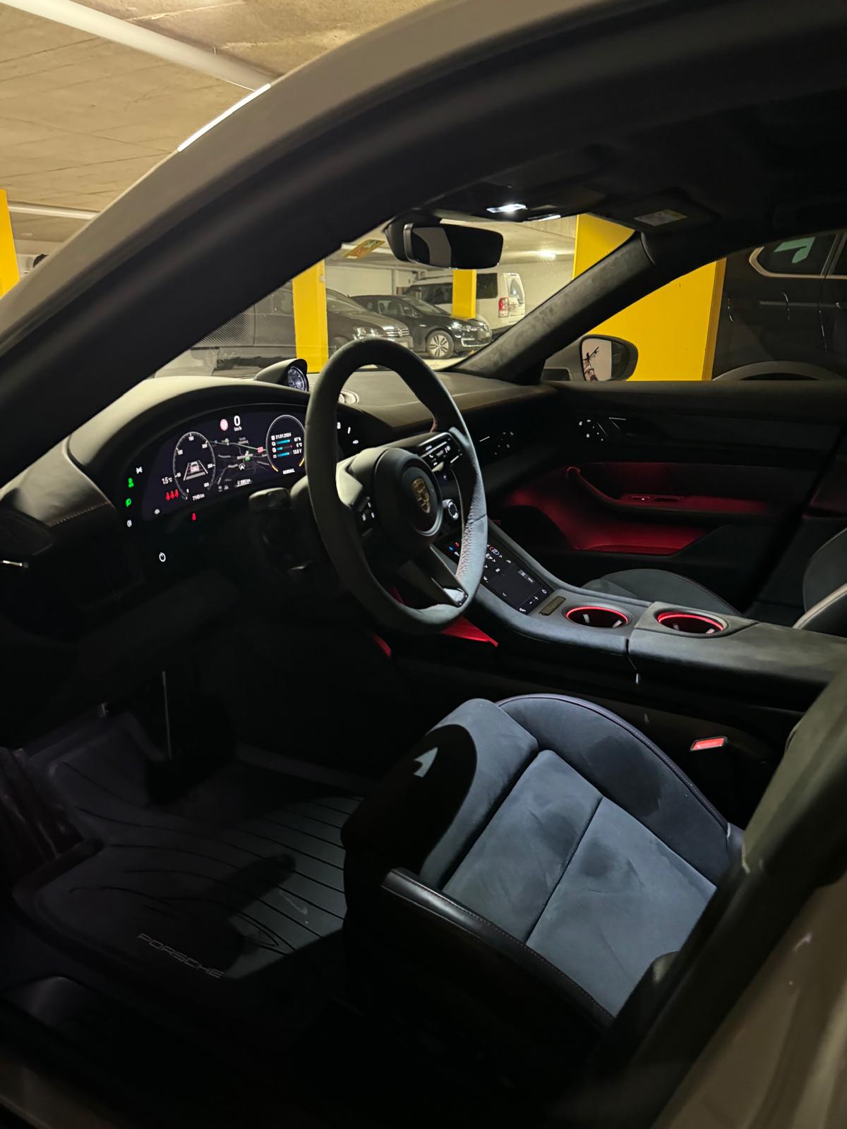 PORSCHE Taycan GTS Sport Turismo Performance Plus 93,4kWh-image-2