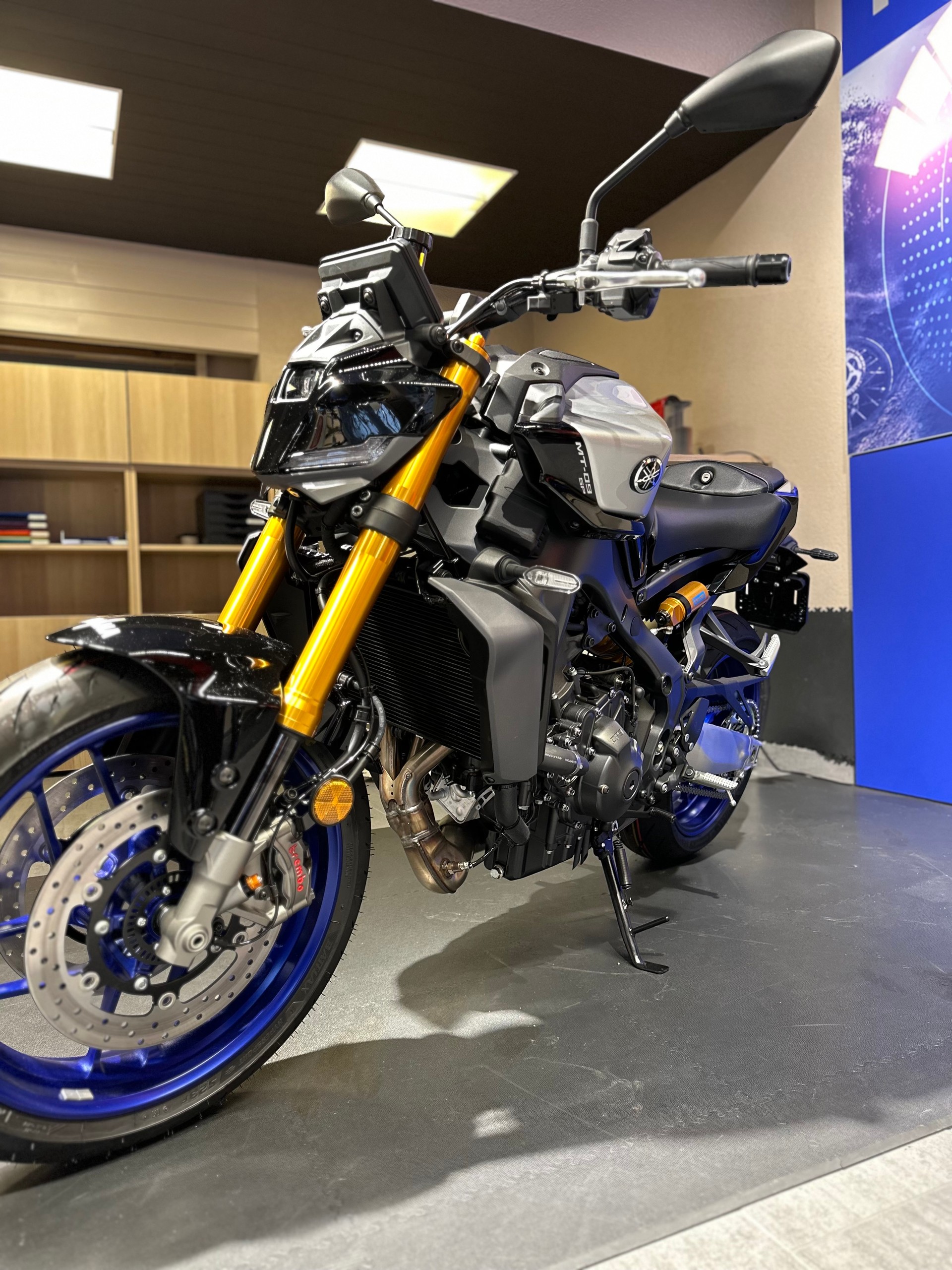 YAMAHA MT-09 SP-showroom-element-1