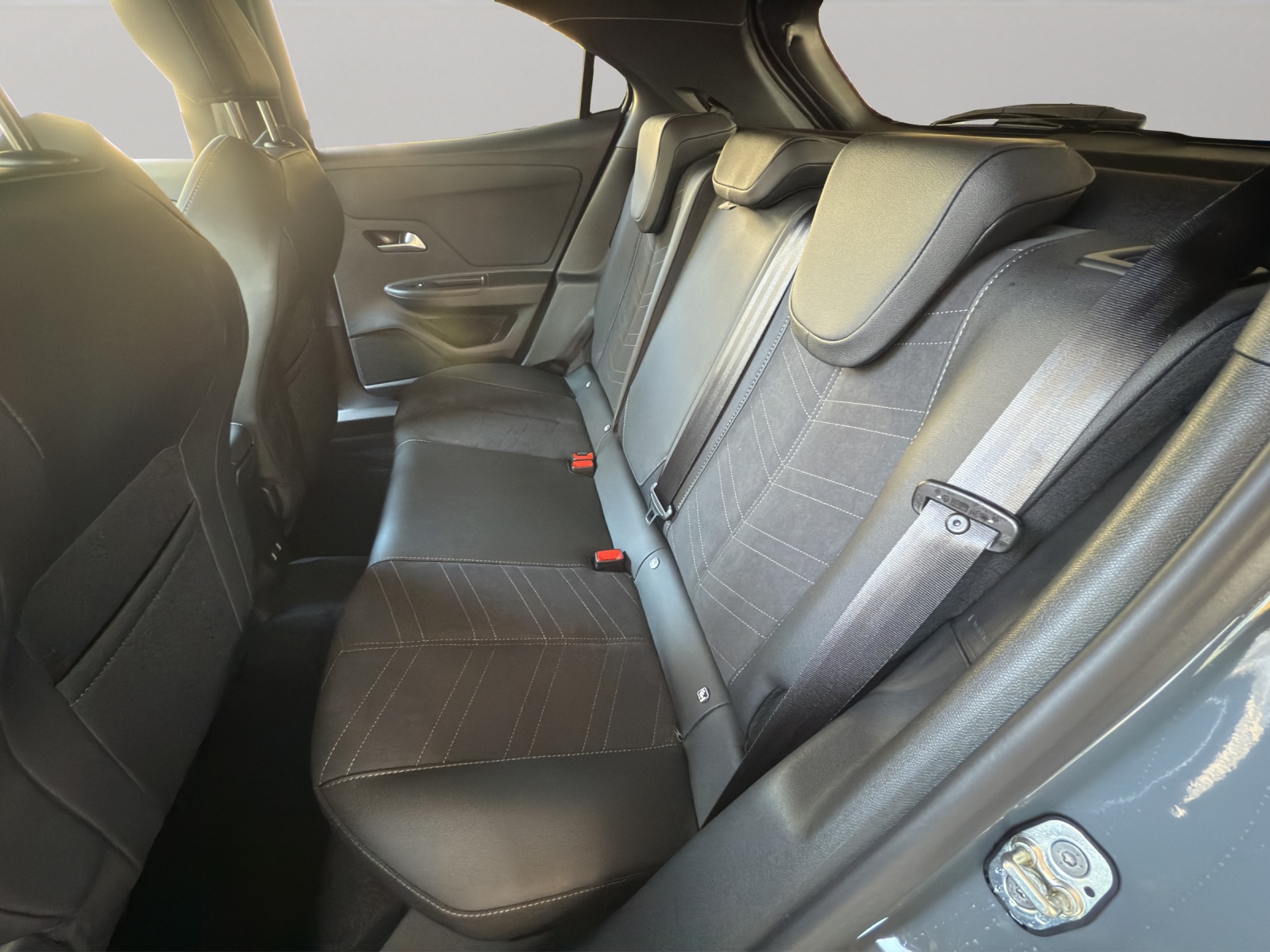 OPEL Mokka 1.2 Turbo GS Hybrid Facelift-image-10