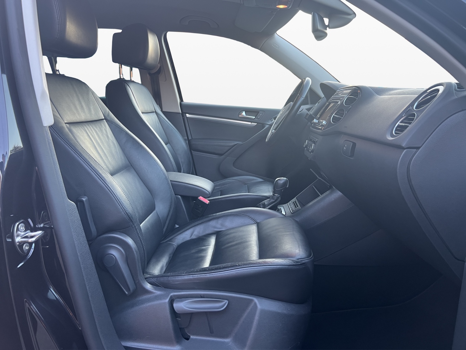 VW Tiguan 2.0 TSI Sport&Style 4Motion DSG-image-14