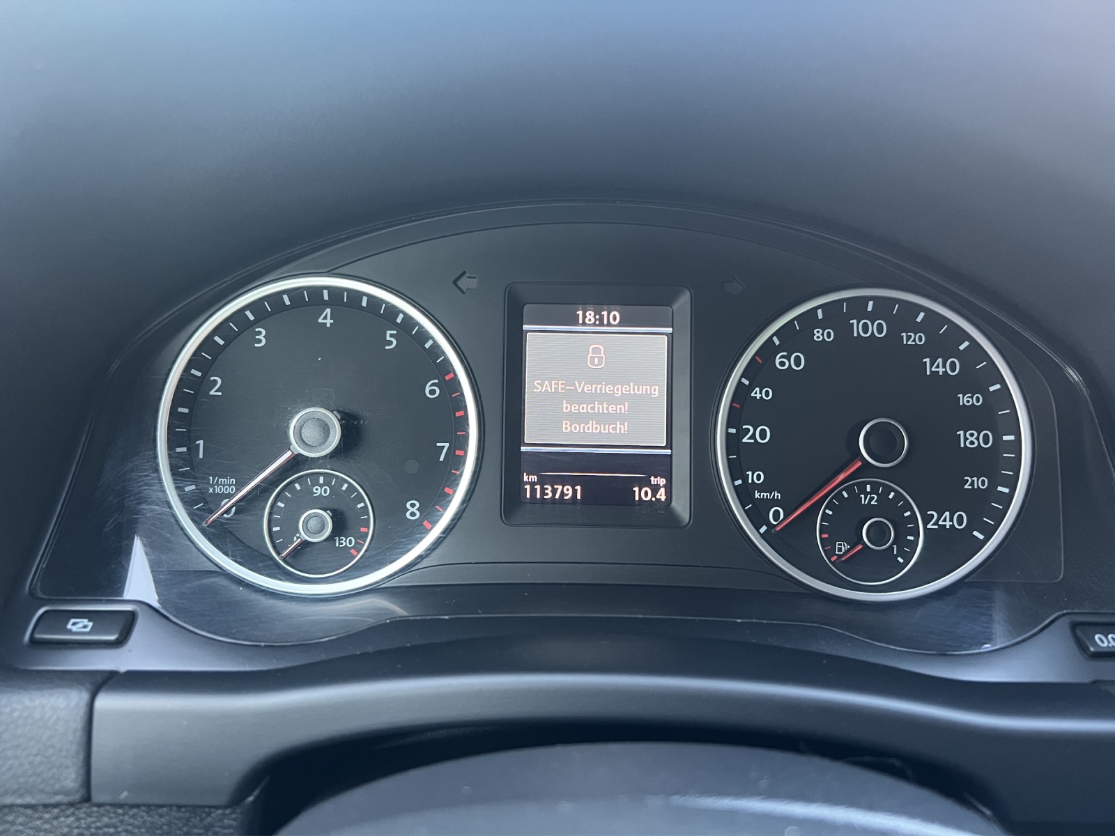 VW Tiguan 2.0 TSI Sport&Style 4Motion DSG-image-13