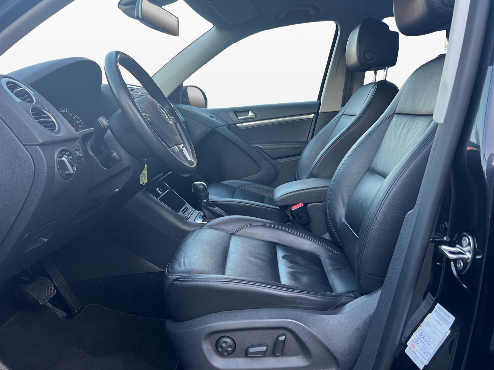 VW Tiguan 2.0 TSI Sport&Style 4Motion DSG-image-8
